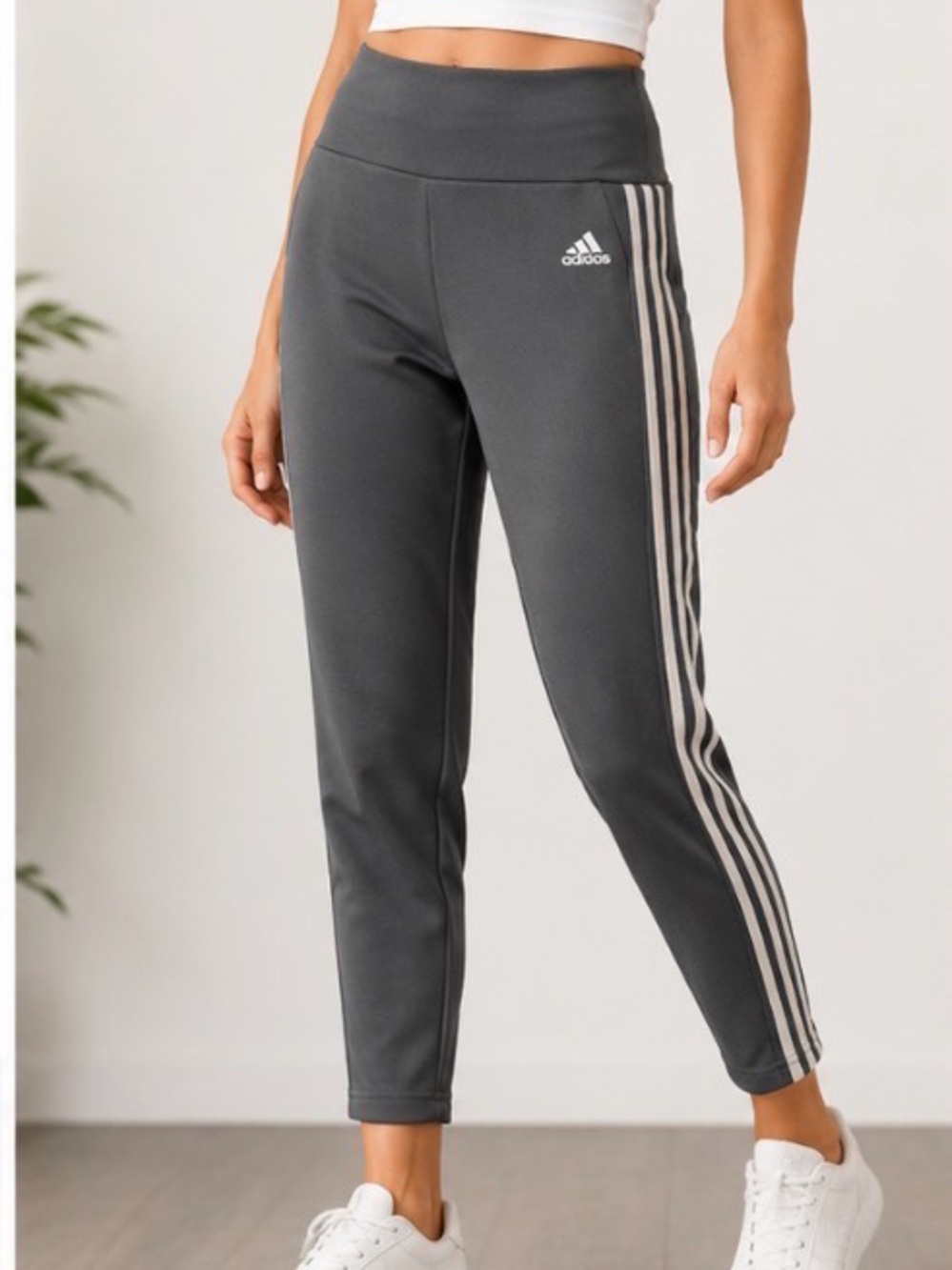 Adidas AEROREADY High Rise 3-Stripe Leggings Pants – Size Small